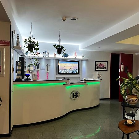Hotel Betty B&B Rimini Exterior foto