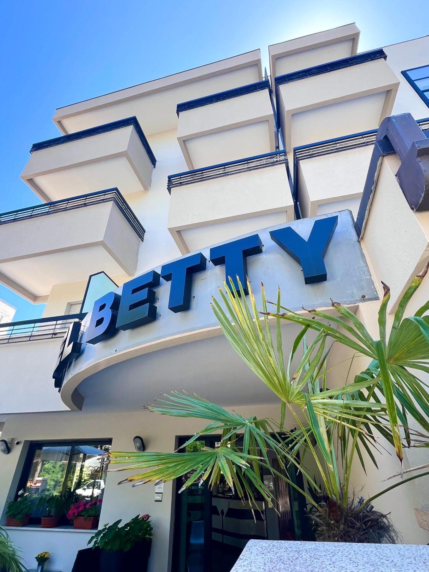 Hotel Betty B&B Rimini Exterior foto