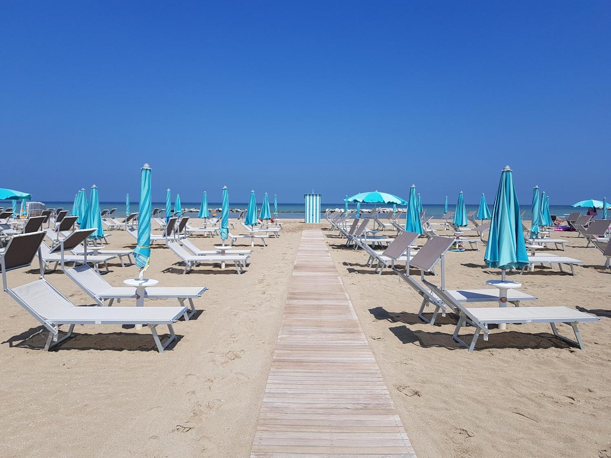 Hotel Betty B&B Rimini Exterior foto